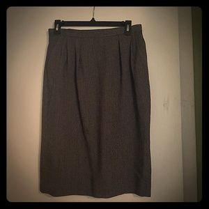 Vintage Dana Buchman Wool skirt with lining